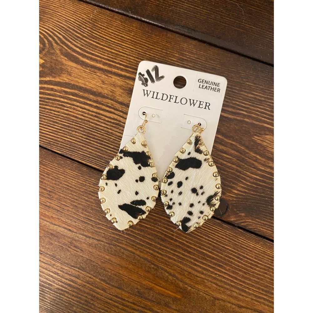 Cowhide‎ and Leather earrings NWT